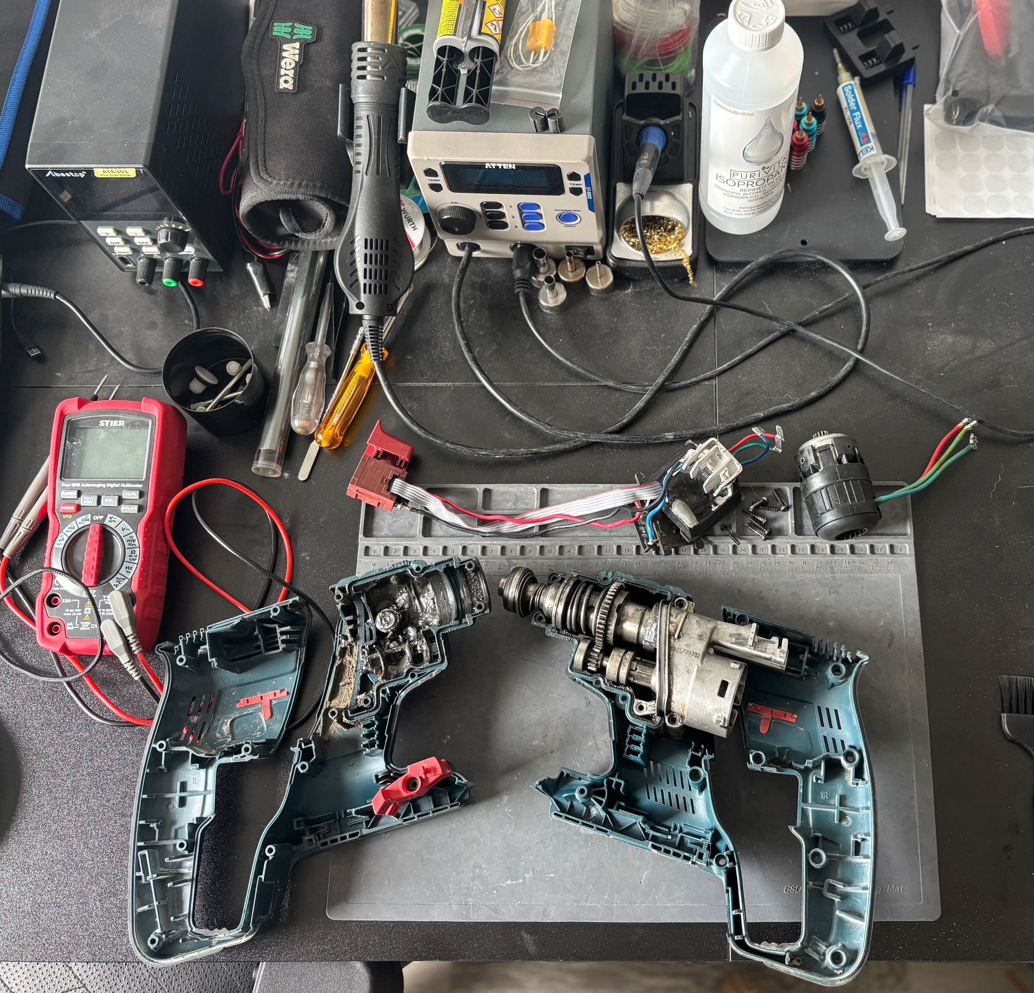Arbeitsplatz für Reparatur und Diagnose