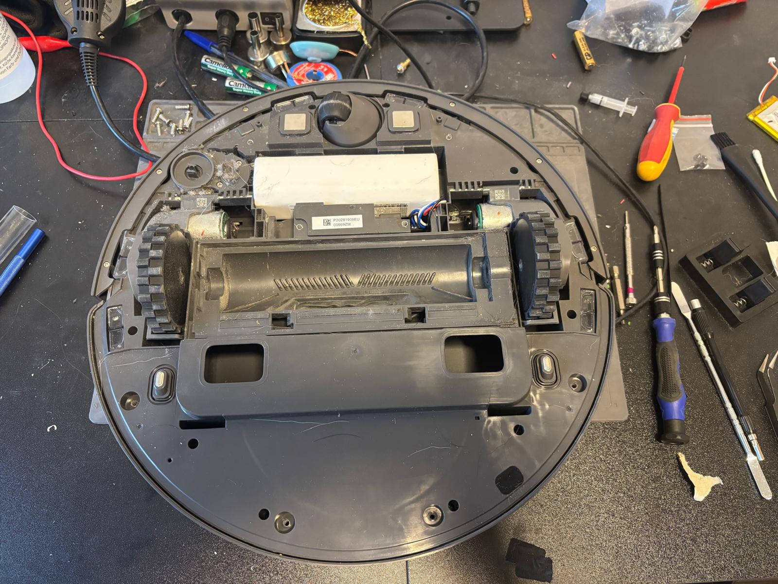 Reparatur von Saugrobotern